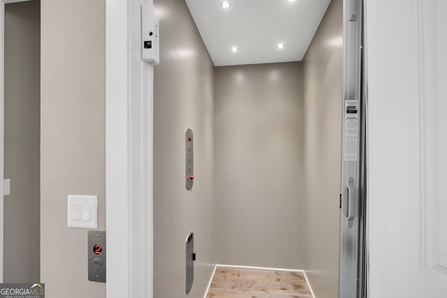 24 The Landing, Sandy Springs, GA 30350