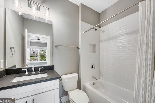 24 The Landing, Sandy Springs, GA 30350