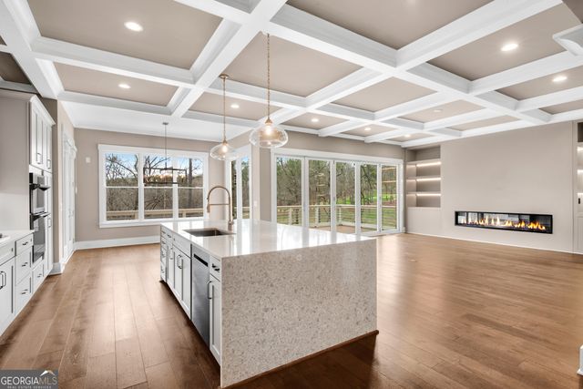 24 The Landing, Sandy Springs, GA 30350