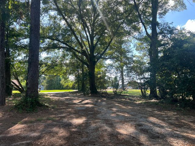 188 Sullivan Kilrain Rd., Hattiesburg, MS 39402