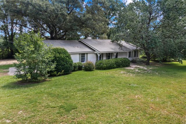 188 Sullivan Kilrain Rd., Hattiesburg, MS 39402