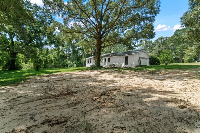 188 Sullivan Kilrain Rd., Hattiesburg, MS 39402