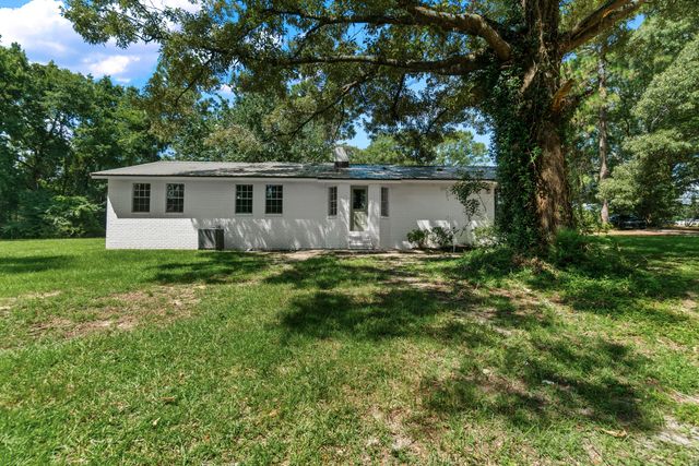 188 Sullivan Kilrain Rd., Hattiesburg, MS 39402