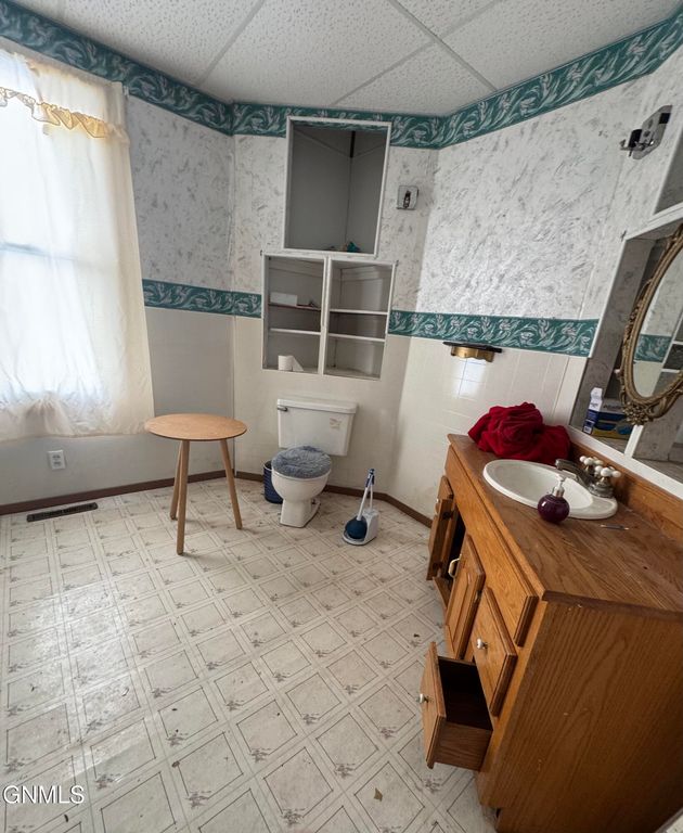 301 4th Avenue W, Columbus, ND 58727 photo 7