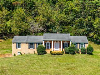166 Matohe Road, Monroe, VA 24574