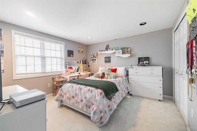 26029 Waterbury Way, Grosse Ile Township, MI 48138