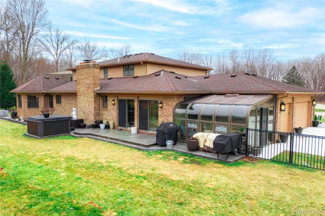 26029 Waterbury Way, Grosse Ile Township, MI 48138