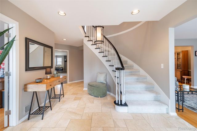 26029 Waterbury Way, Grosse Ile Township, MI 48138