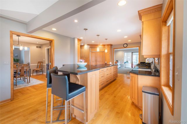 26029 Waterbury Way, Grosse Ile Township, MI 48138