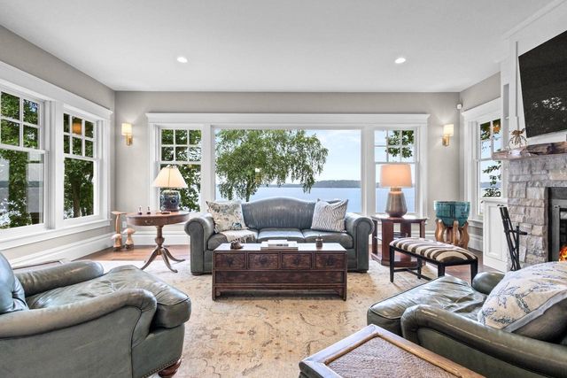 W2654 Oakwood Beach Road, Green Lake, WI 54941