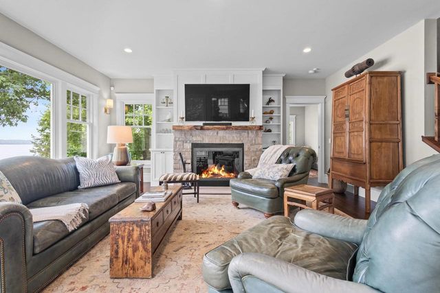 W2654 Oakwood Beach Road, Green Lake, WI 54941