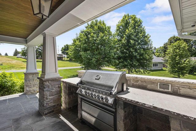 W2654 Oakwood Beach Road, Green Lake, WI 54941