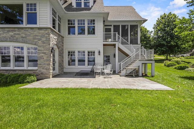 W2654 Oakwood Beach Road, Green Lake, WI 54941