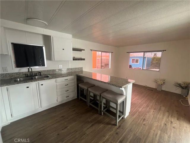 16949 S Western 59, Gardena, CA 90247