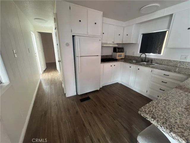 16949 S Western 59, Gardena, CA 90247