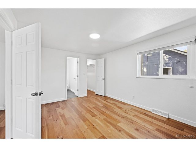 925 Kohl St, Broomfield, CO 80020