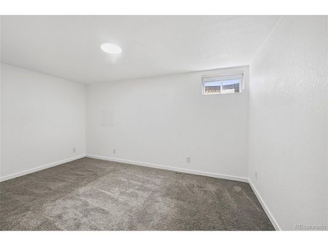 925 Kohl St, Broomfield, CO 80020