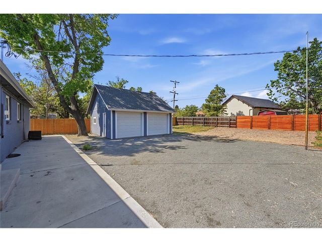 925 Kohl St, Broomfield, CO 80020