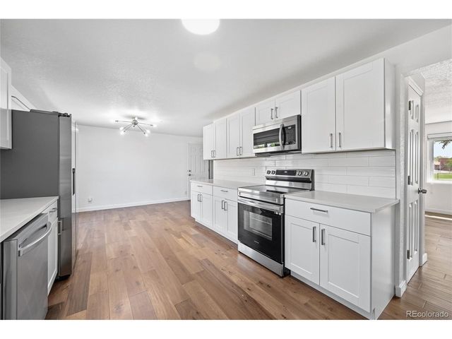 925 Kohl St, Broomfield, CO 80020