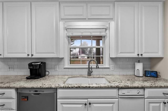 4705 Duffer Lane, Pfafftown, NC 27040