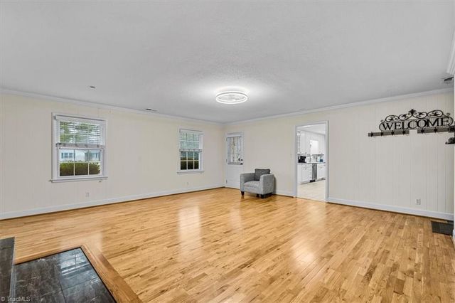 4705 Duffer Lane, Pfafftown, NC 27040