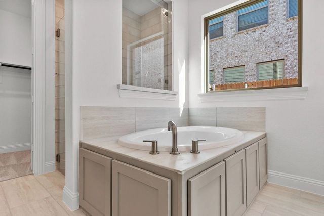 932 Pelotazo Avenue, Fort Worth, TX 76247