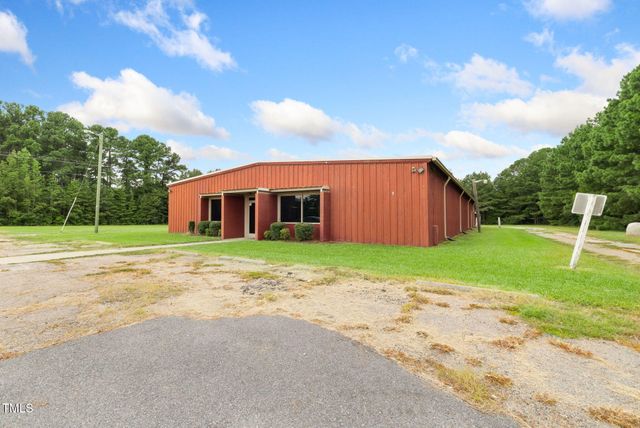 1652 Nc Hwy 125, Roanoke Rapids, NC 27870