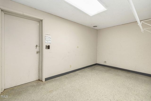 1652 Nc Hwy 125, Roanoke Rapids, NC 27870