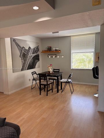 8411 Forest Hills Dr 308, Coral Springs, FL 33065