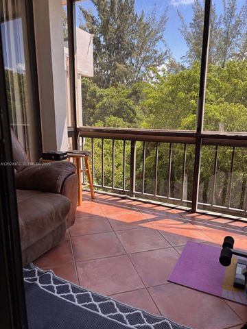8411 Forest Hills Dr 308, Coral Springs, FL 33065