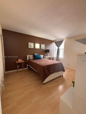 8411 Forest Hills Dr 308, Coral Springs, FL 33065