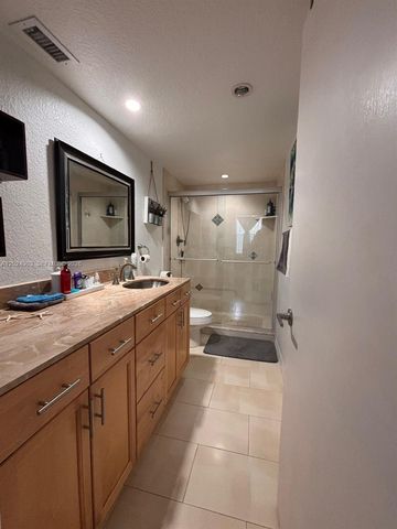 8411 Forest Hills Dr 308, Coral Springs, FL 33065