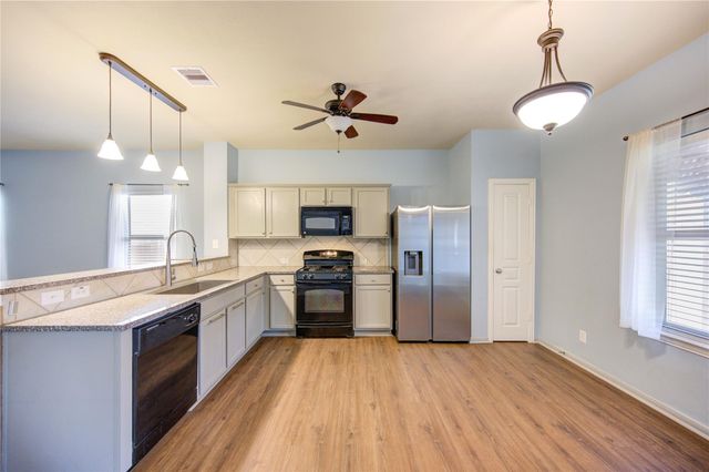 19022 Ayston Drive, Tomball, TX 77375