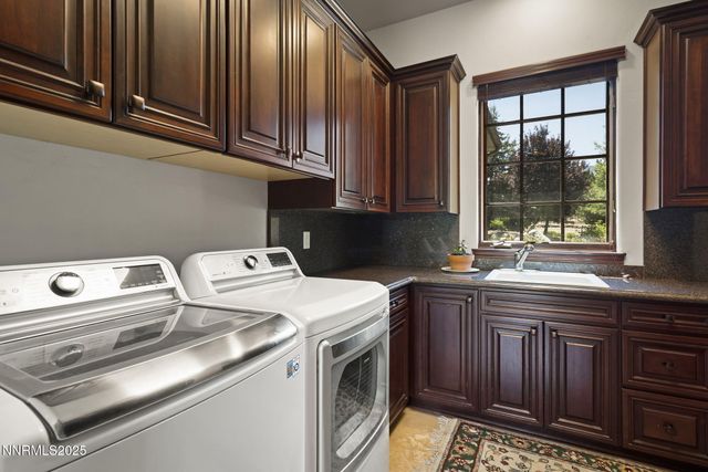 8741 Lakeside Drive, Reno, NV 89511