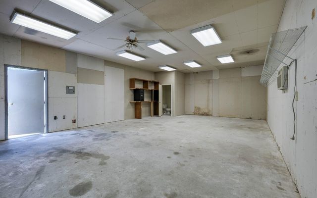 24430 Oak Hollow Boulevard, Hockley, TX 77447