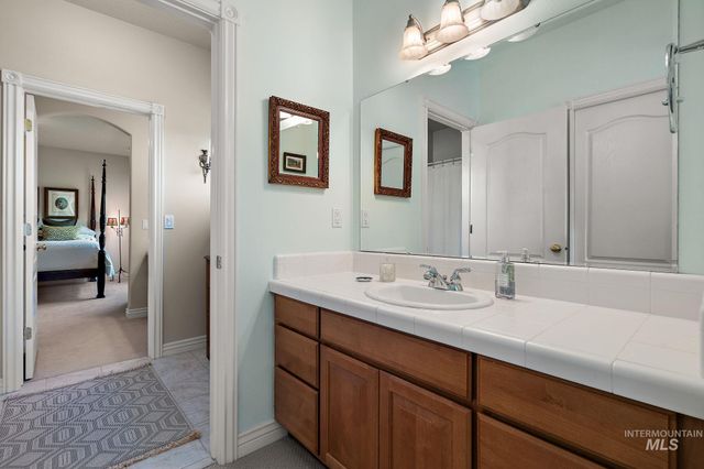 3236 S Kingsbury Way, Eagle, ID 83616