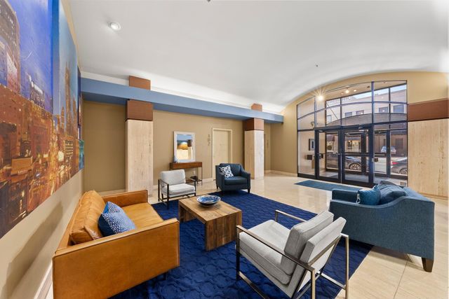 78 E Chestnut Street, 107, Columbus, OH 43215