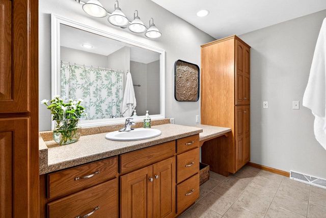 1503 NORTH STAR COURT, New London, WI 54961