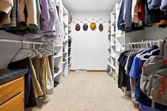 1503 NORTH STAR COURT, New London, WI 54961