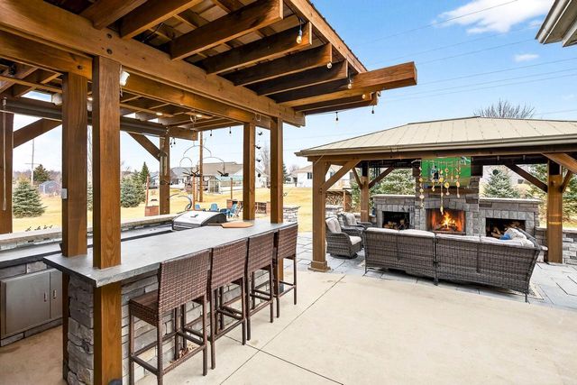 1503 NORTH STAR COURT, New London, WI 54961