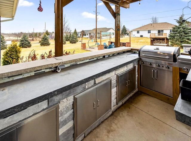 1503 NORTH STAR COURT, New London, WI 54961