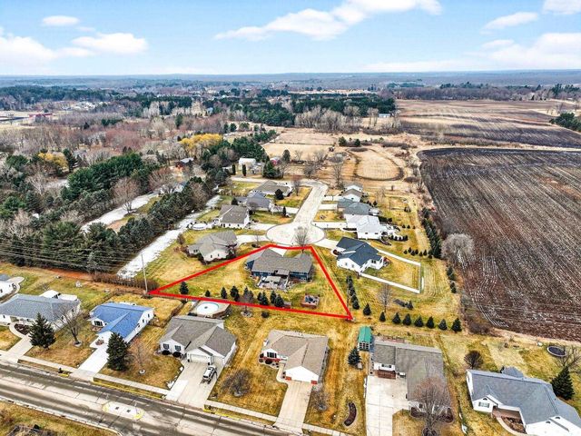 1503 NORTH STAR COURT, New London, WI 54961