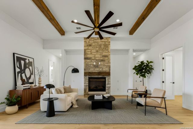 1552 Vintage Way, New Braunfels, TX 78132