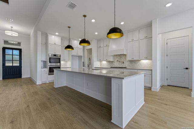 1552 Vintage Way, New Braunfels, TX 78132