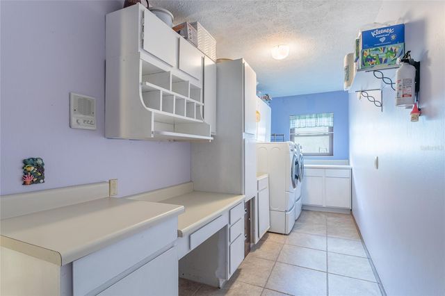 6104 SCHOONER WAY, Tampa, FL 33615