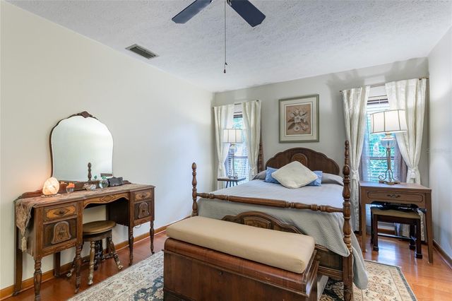 6104 SCHOONER WAY, Tampa, FL 33615