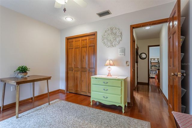 6104 SCHOONER WAY, Tampa, FL 33615