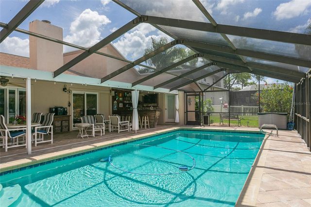 6104 SCHOONER WAY, Tampa, FL 33615