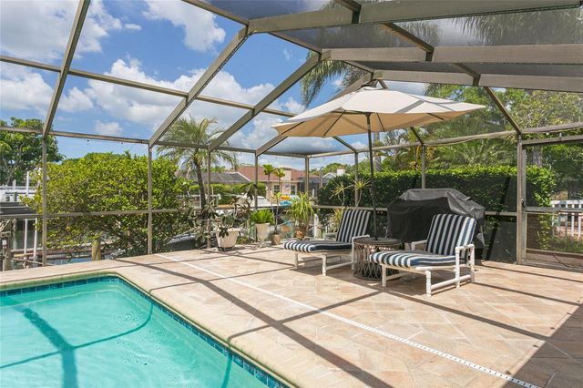 6104 SCHOONER WAY, Tampa, FL 33615