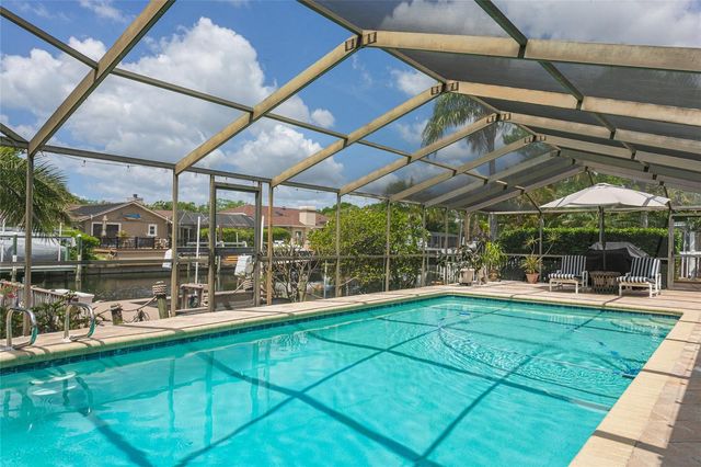 6104 SCHOONER WAY, Tampa, FL 33615